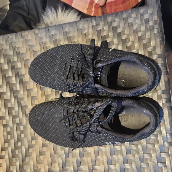 Womens, size 6 Nobull shoes - Picture 5 of 5